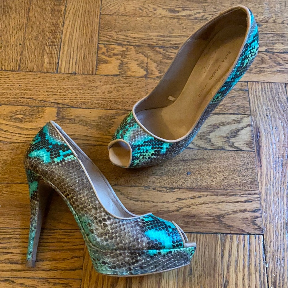 Zara turquoise greenish snake high heel platform peep toe shoes